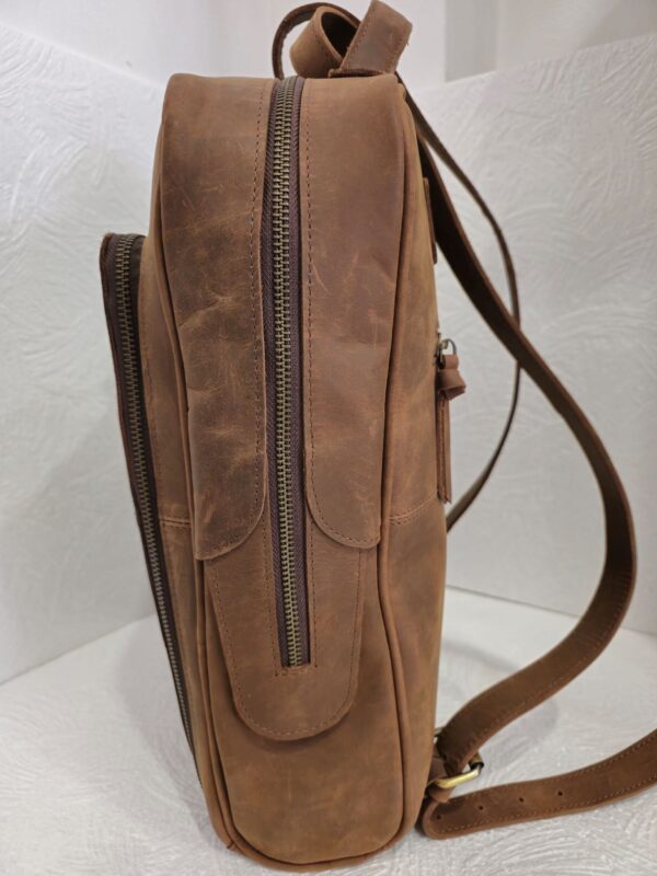 Кафява раница 