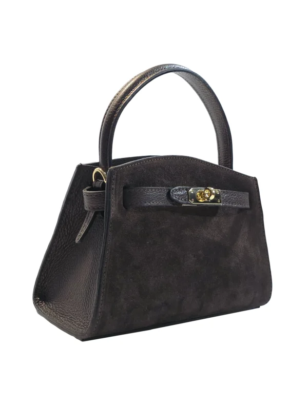 „Чанта Аристия – 3/4 изглед с структурирани страни и предна декоративна закопчалка“