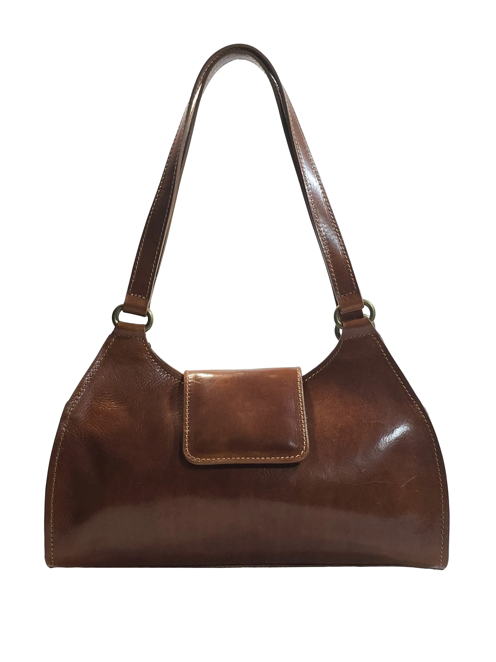 „Дамска чанта Дивна – кожен модел с раменни презрамки и преден капак, изглед отпред“