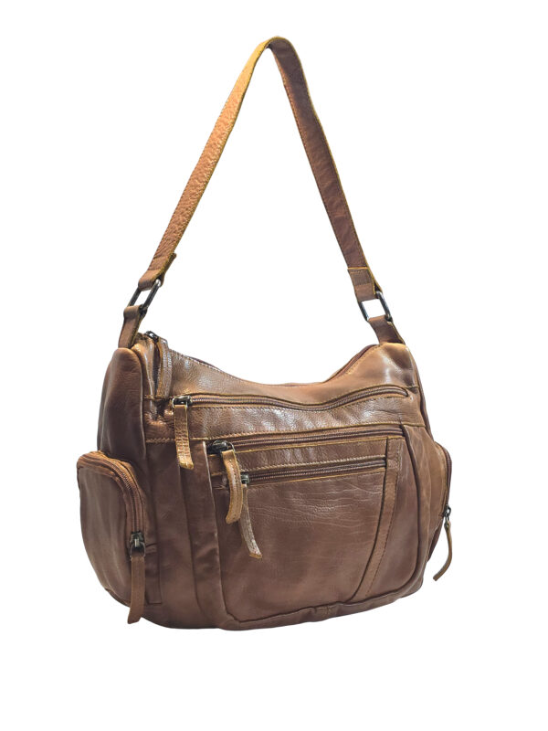 „Рада – 3/4 изглед на дамска чанта с предни ципове и странични джобове“