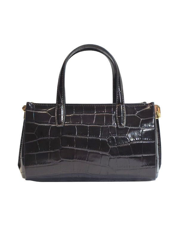 „Дамска чанта Амалия – компактна структурирана форма от естествена кожа с релеф и къси дръжки, изглед отпред“